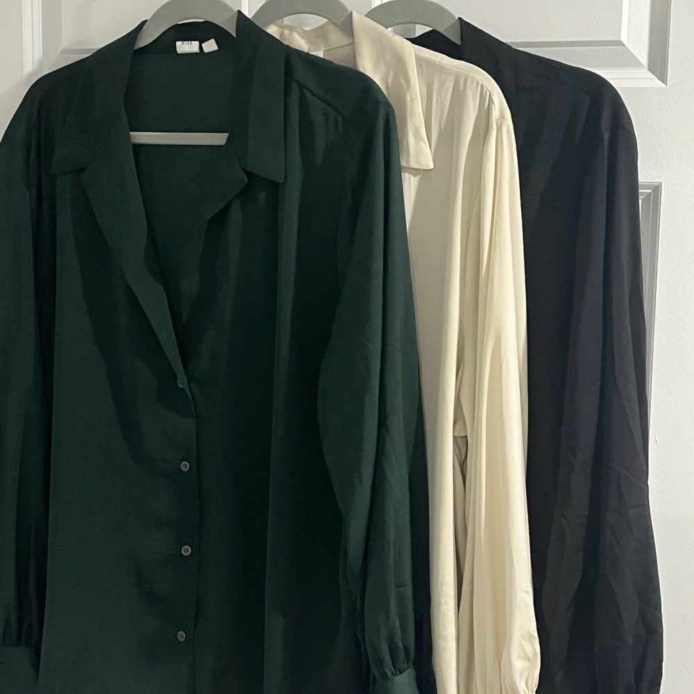 Bundle of GAP lightweight satiny blouses XXL Cream, Black and Dark Green - Picture 11 of 11